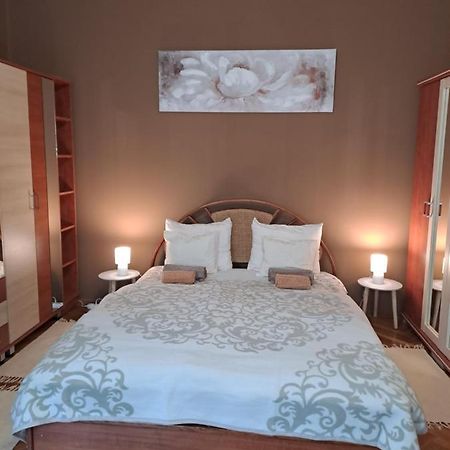 Appartamento Széll 3 Apartman Szombathely Esterno foto