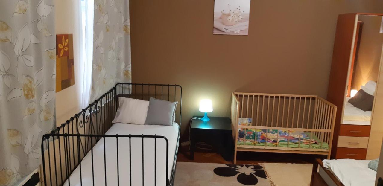 Appartamento Széll 3 Apartman Szombathely Esterno foto