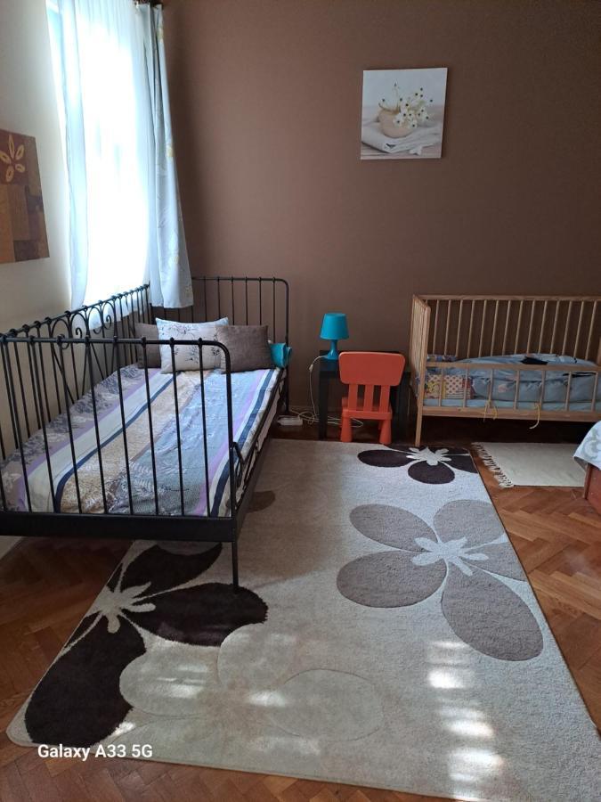 Appartamento Széll 3 Apartman Szombathely Esterno foto